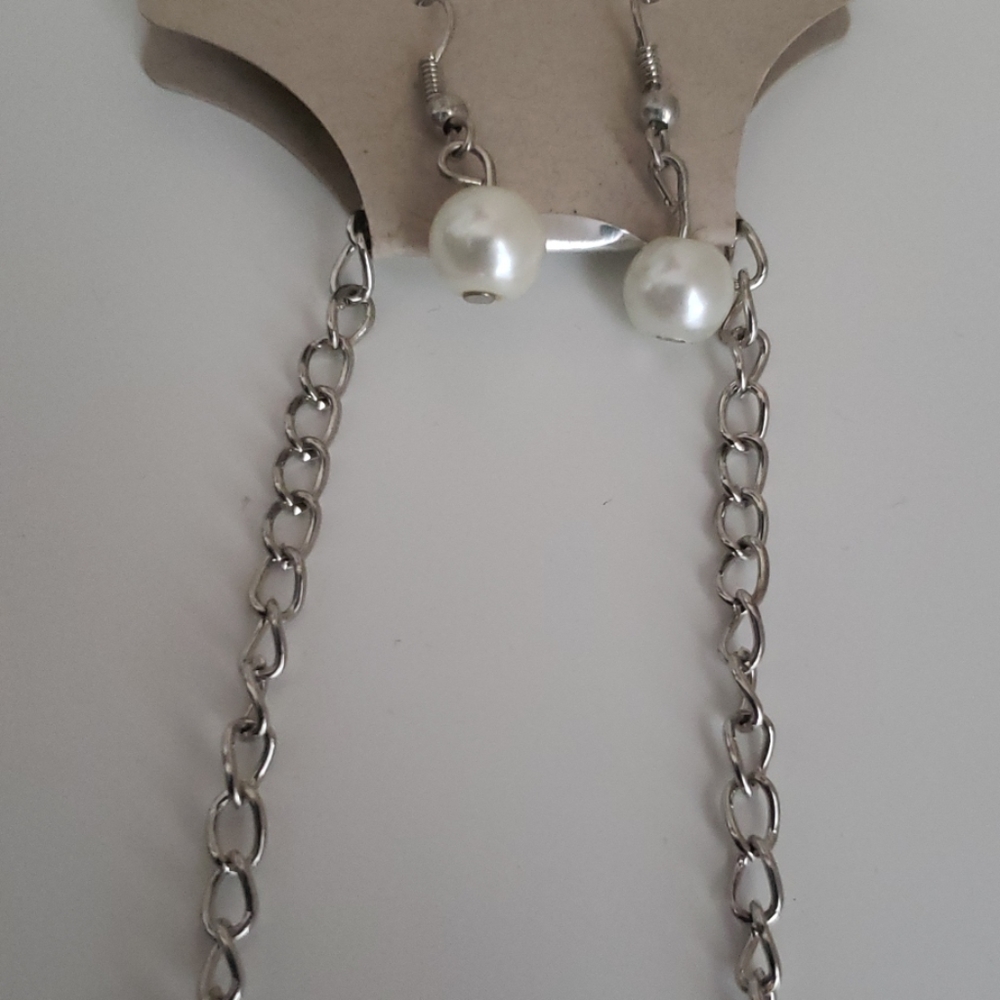 Necklace - Picture 3 of 3